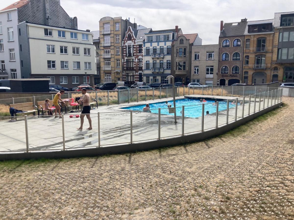 Oostende Luxury Seaview Studio - Large Terrace- Swimming Pool - Parking Экстерьер фото